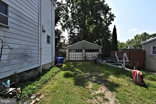 7323 School Ln, Elkins Park, PA 19027 - Photo 35
