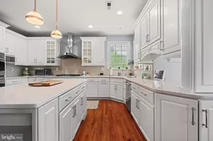 587 Woodview Ln, Harleysville, PA 19438 - Photo 13