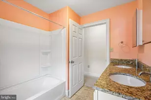 439 Ford St, Bridgeport, PA 19405 - Photo 11