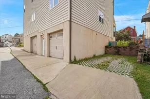 439 Ford St, Bridgeport, PA 19405 - Photo 19