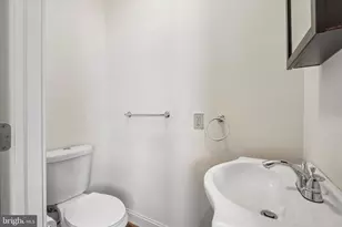 439 Ford St, Bridgeport, PA 19405 - Photo 15