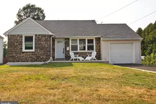215 Lancaster Ave, Hatboro, PA 19040 - Photo 1