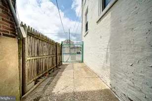 603 Swede St, Norristown, PA 19401 - Photo 41
