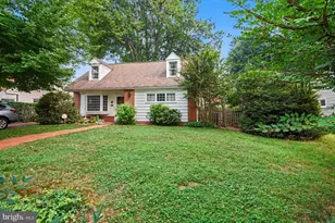 142 Oxford Cir, Eagleville, PA 19403 - Photo 3