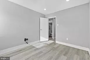 119 Meadowview Ln, Mont Clare, PA 19453 - Photo 11