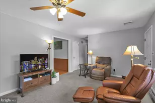 1063 Hale St, Pottstown, PA 19464 - Photo 9