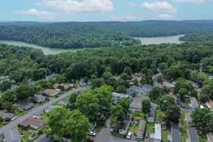 605 Willow Dr, Green Lane, PA 18054 - Photo 43
