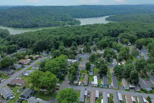 605 Willow Dr, Green Lane, PA 18054 - Photo 41