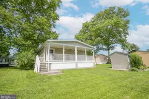 605 Willow Dr, Green Lane, PA 18054 - Photo 29