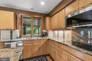 7 Haycroft Dr, Spring House, PA 19477 - Photo 5