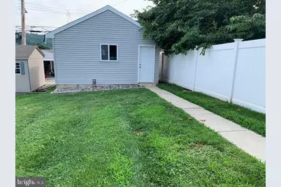 423 E Tenth Avenue, Conshohocken, PA 19428 - Photo 43