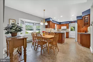 2125 Berry Dr, Hatfield, PA 19440 - Photo 9