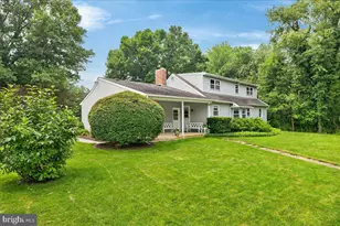 2125 Berry Dr, Hatfield, PA 19440 - Photo 29