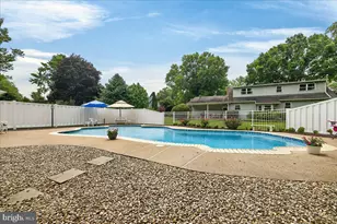 2125 Berry Dr, Hatfield, PA 19440 - Photo 35