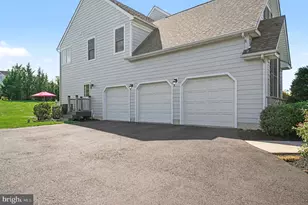 396 Augusta Dr, Telford, PA 18969 - Photo 7