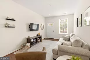 405 Sweet Bay Ln, Norristown, PA 19403 - Photo 9