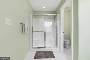 405 Sweet Bay Ln, Norristown, PA 19403 - Photo 27