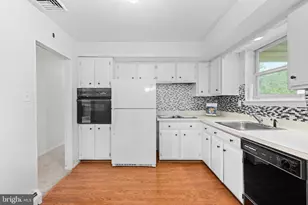 3211 Sharon Ln, Norristown, PA 19403 - Photo 11