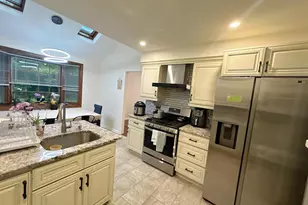 182 Marc Ln, Huntingdon Valley, PA 19006 - Photo 7
