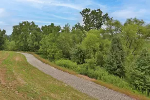 82 Hunters Dr, Gilbertsville, PA 19525 - Photo 35