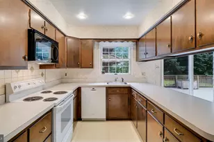 36 Harper Ln, North Wales, PA 19454 - Photo 15