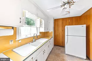 121 Oak Dr, Lansdale, PA 19446 - Photo 17