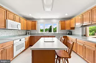 165 Godshall Rd, Collegeville, PA 19426 - Photo 5