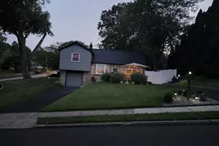 209 Limestone Ln, Willow Grove, PA 19090 - Photo 5