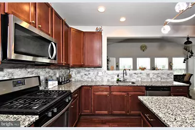245 Sumner Court, Harleysville, PA 19438 - Photo 9