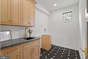 725 W Curry Dr, Blue Bell, PA 19422 - Photo 79