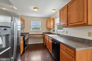 317 W 6th St, East Greenville, PA 18041 - Photo 11