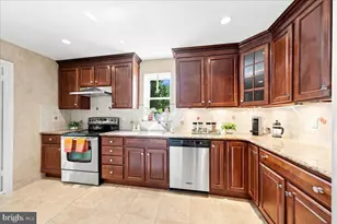 264 W Montgomery Ave, Haverford, PA 19041 - Photo 15