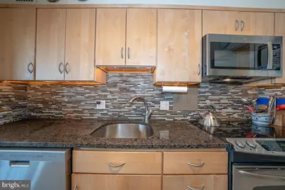 1001 City Avenue #E-1018, Wynnewood, PA 19096 - Photo 9