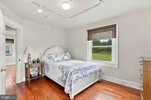 10 W Township Line Rd, Norristown, PA 19401 - Photo 15