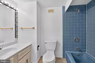 11105 Valley Forge Cir, King of Prussia, PA 19406 - Photo 17