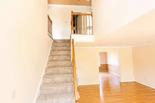 227 Shelly Dr, Collegeville, PA 19426 - Photo 3