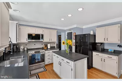 302 Mulberry Drive, Royersford, PA 19468 - Photo 17