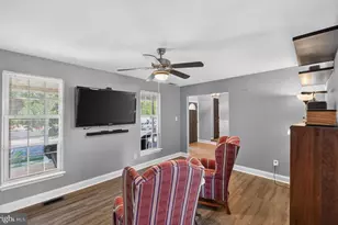 302 Mulberry Dr, Royersford, PA 19468 - Photo 11