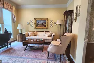 723 Village Ave, Collegeville, PA 19426 - Photo 5