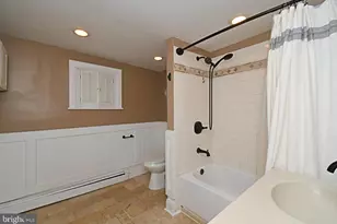 224 Brittmoir Ave, Conshohocken, PA 19428 - Photo 27