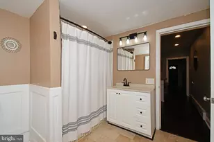 224 Brittmoir Ave, Conshohocken, PA 19428 - Photo 25