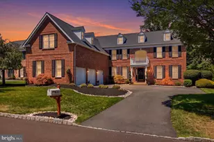 205 Hazeltine Cir, Blue Bell, PA 19422 - Photo 1