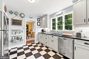 200 Ladbroke Rd, Bryn Mawr, PA 19010 - Photo 9