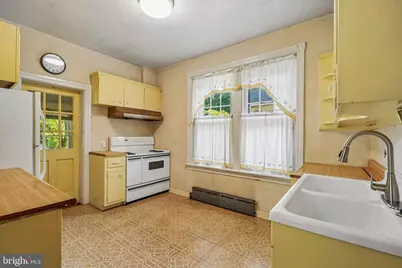 27 N Prospect Avenue, West Norriton, PA 19403 - Photo 11