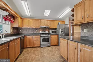 10 Juniper Ct W, Harleysville, PA 19438 - Photo 9