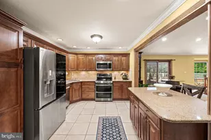 33 Melissa Ln, Royersford, PA 19468 - Photo 17