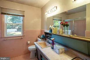 7942 Oak Hill Dr, Cheltenham, PA 19012 - Photo 17