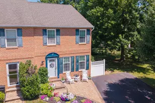 118 Abbey Ln, Telford, PA 18969 - Photo 1