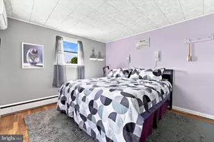 1307 Midland Rd, Conshohocken, PA 19428 - Photo 15