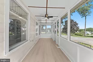 21 Perkiomen Ave, Spring Mount, PA 19478 - Photo 9